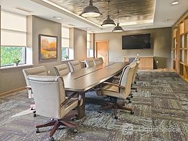 Regus || WI, Eau Claire - Oakwood Mall Dr