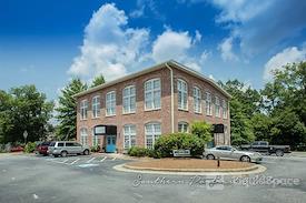 Suite Executive Station