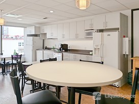 Regus | AB, Edmonton - Stony Plain Road