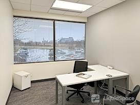 Regus | Lisle - Corporate Lakes 1