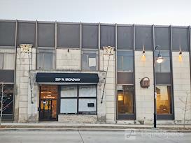 HQ | WI, Waukesha - 259 W Broadway
