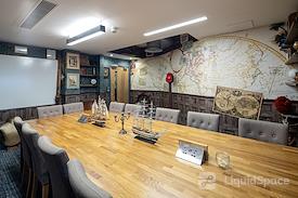 DeskLodge Beacon Tower