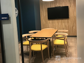 Capital One Café - Santa Monica