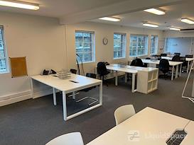 Private Office for 25 people next to London Euston