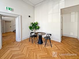 Signature | Edinburgh, 6 Waterloo Place