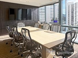 Regus | 501 W. Broadway