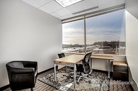 Regus || Crosstown Corporate