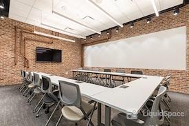 Roam Buckhead - Peachtree