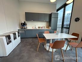 Regus | Paris, Rosa Parks