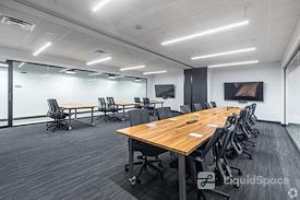 Venture X | Arlington - Courthouse Metro