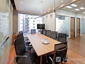 Regus | Osaka, Shin Osaka Hankyu Building