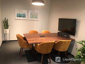 Industrious - Fashion District