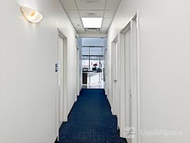 HQ | MI, Novi - Grand River Ave