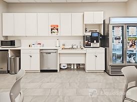 Regus | Louisville - KMG Building