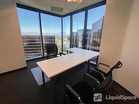 (WFB) Wells Fargo Tower