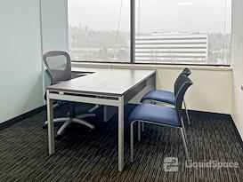 Regus || Triton Towers Three