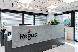 Regus | Glifada, Labraki