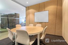 Regus | Cary - Spaces Centre Green