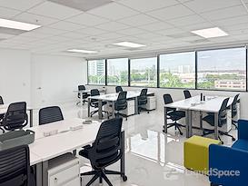Regus | FL, Doral - 107th Ave