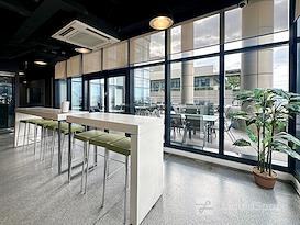 Regus | Manila, Eco Tower - Bonifacio Global City