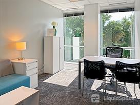 Regus | Triad Centre I (Office Suites Plus)