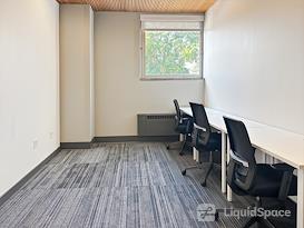 Regus | IA, Des Moines - Grand Ave
