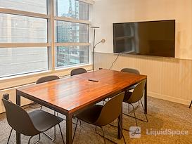 SPACES | NY, New York - Met Tower