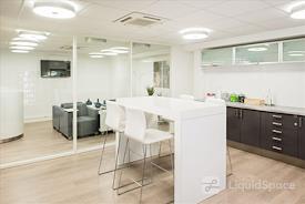 HQ - Paris République