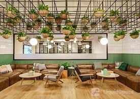 WeWork | 588 Yan'an Dong Lu