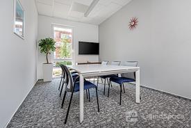 Regus | OLDENBURG, Stau