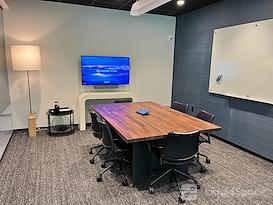 Industrious - Las Olas