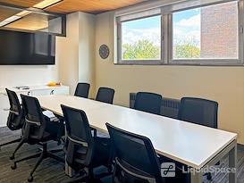 Regus | IA, Des Moines - Grand Ave