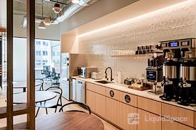 Industrious - 400 University Street