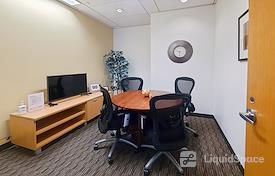 Regus | Wells Fargo Center