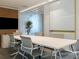 HQ | Bordeaux Merignac Airport