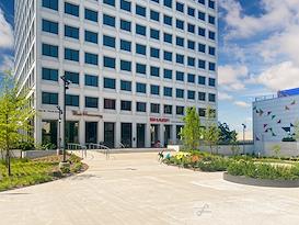 Regus | NC, Winston-Salem - W Third St