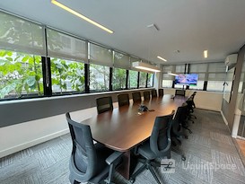 VIP OFFICE