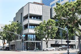 HQ | ROISSY HQ, Airport