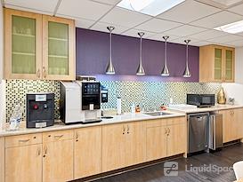 Regus | 100 Church Street