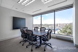 Regus | One Corporate Center