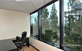 (WC2) Warner Center Towers