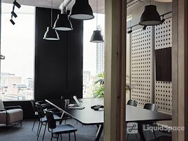 FORA | White Collar Factory 