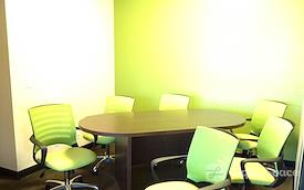 580 Executive Center