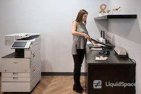 IOS OFFICES | Forum 4