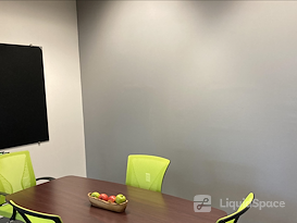 HeadRoom - Aston Business Center