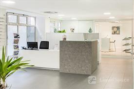 HQ - Paris République