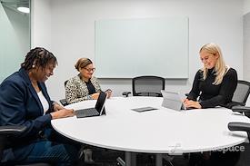 SPACES | PA, Philadelphia - Commerce Square