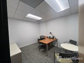 Carr Workplaces - Embarcadero Center