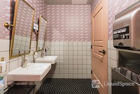 WeWork | 1900 Market