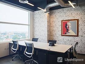 SPACES | Express Avenue